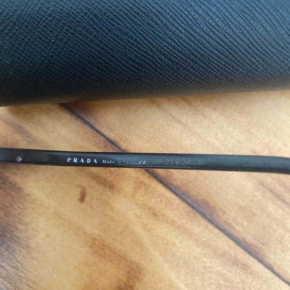 Prada eyeglasses - Picture 2 of 5